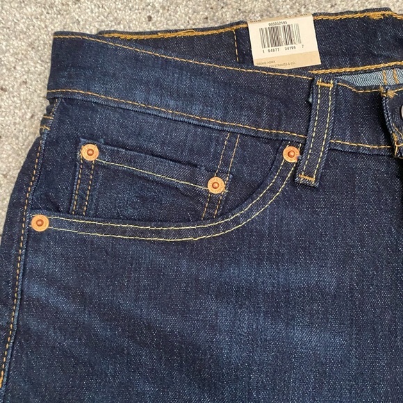 Levi’s 505 Regular Straight Fit Jean - Picture 5 of 9